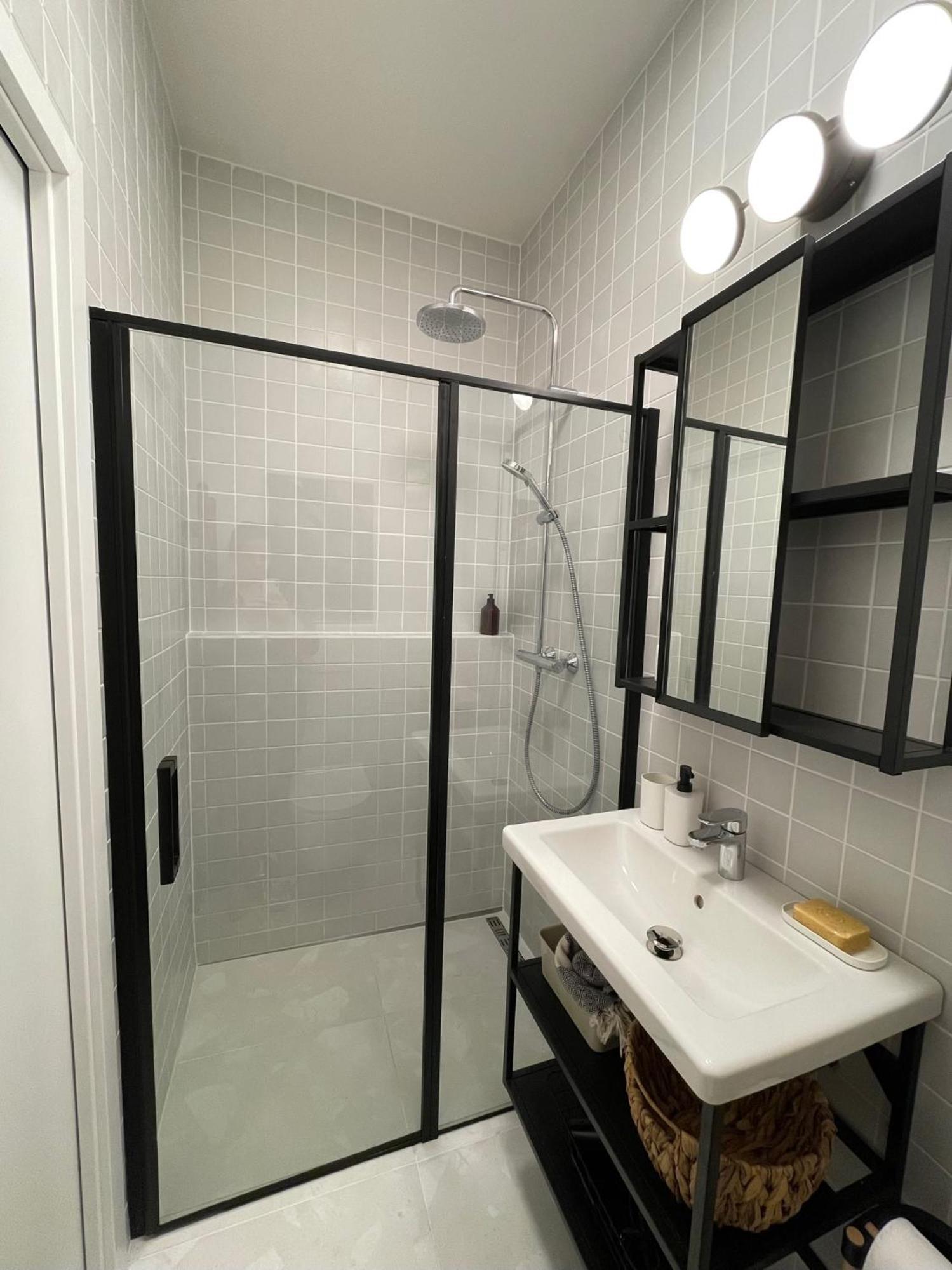 Appartement Urban Retreat I Modern Boho In Lovely Letna District - 10 Minutes From Old Town *