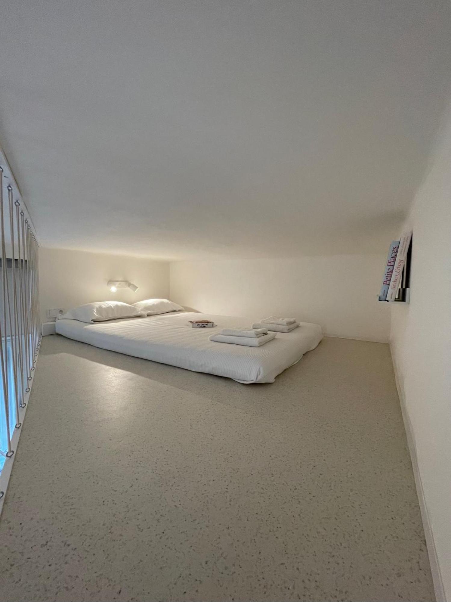 Urban Retreat I Modern Boho In Lovely Letna District - 10 Minutes From Old Town Appartement *